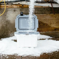 Pelican™ 30qt Elite Cooler 30 Pelican™ 30qt Elite Cooler -Travel Storage Store PL2001N A5 550x550.jpg